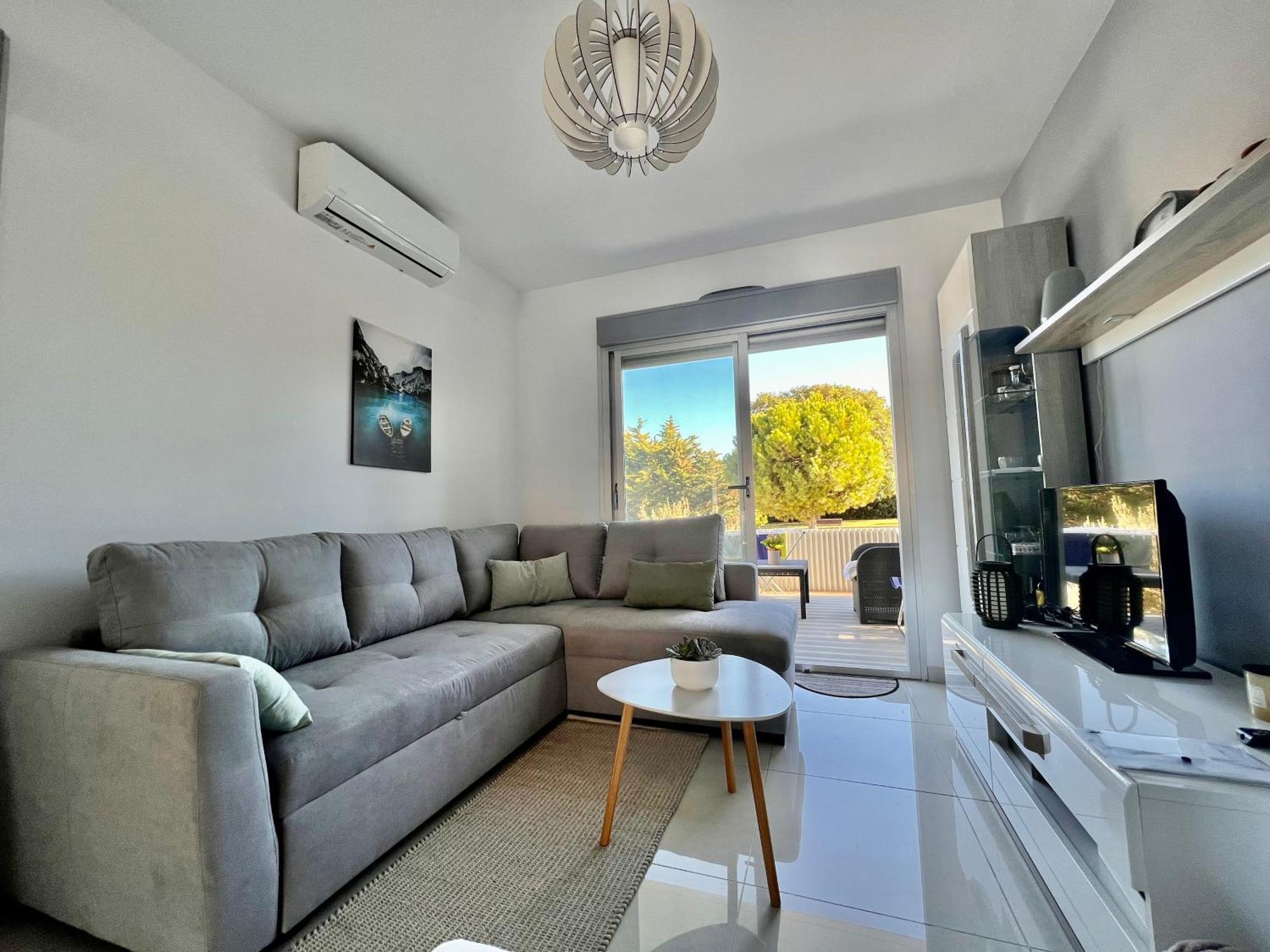 Bungalow En Punta Prima 2 Dormitorios Y Piscina Torrevieja Dış mekan fotoğraf