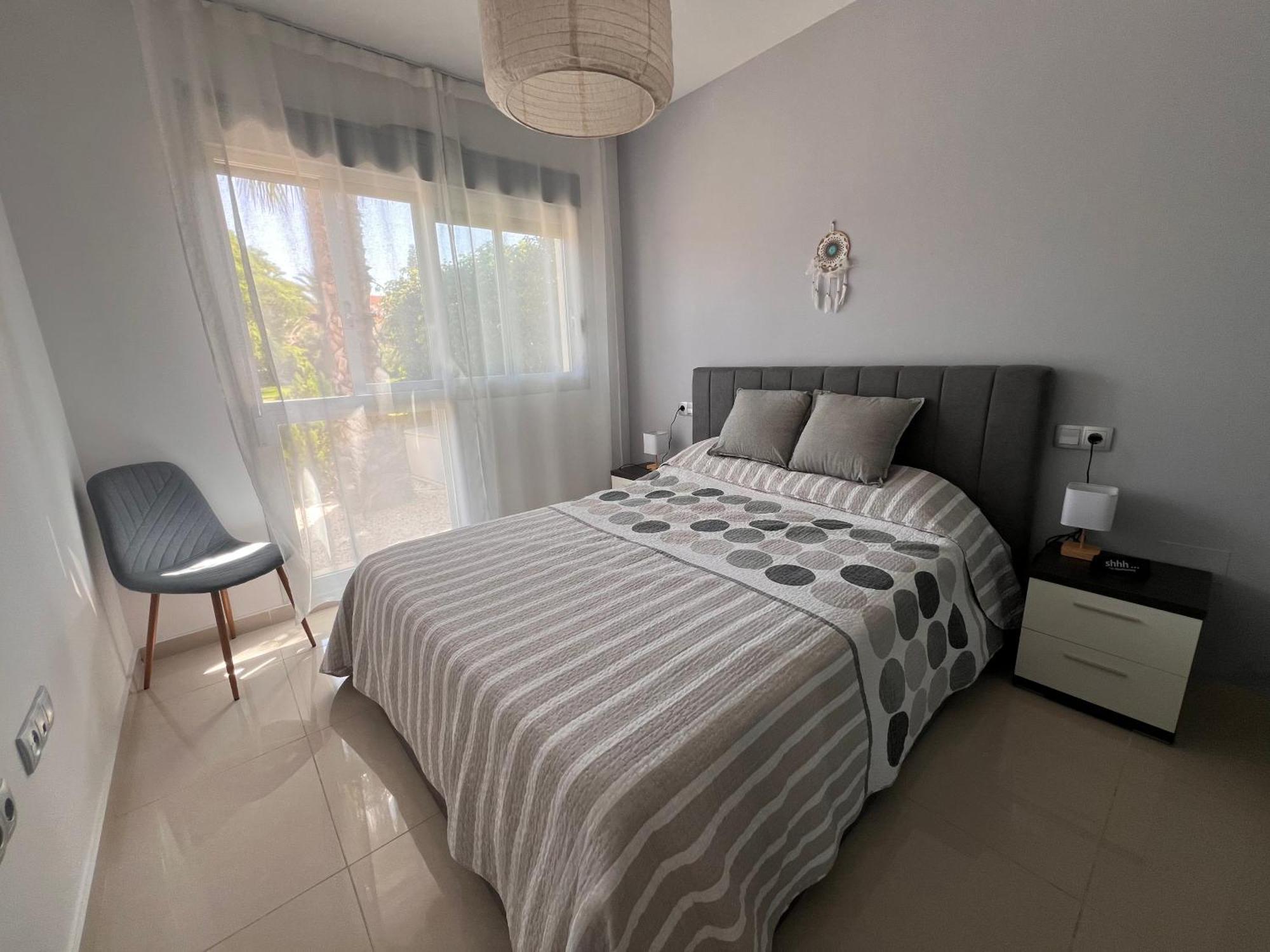 Bungalow En Punta Prima 2 Dormitorios Y Piscina Torrevieja Dış mekan fotoğraf